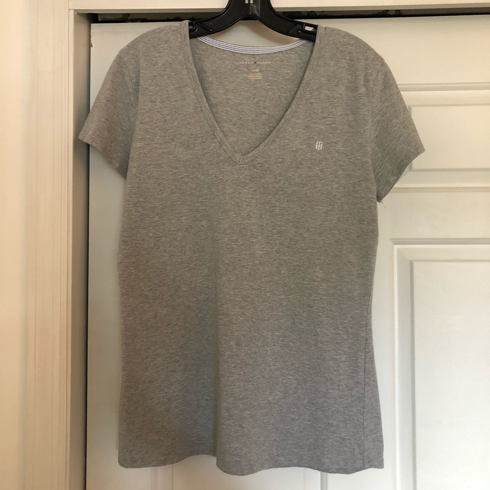 Tommy Hilfiger grey T-shirt